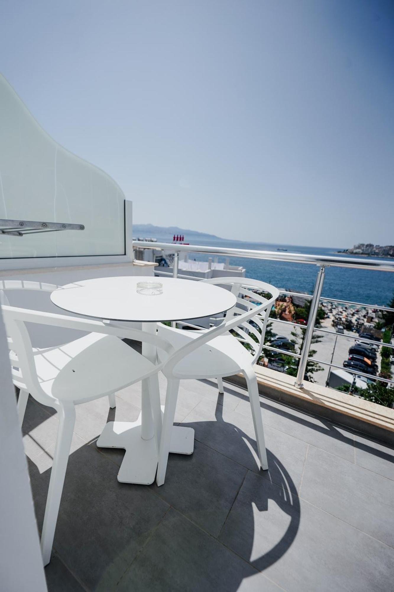 Hotel Agimi Sarandë Exterior foto